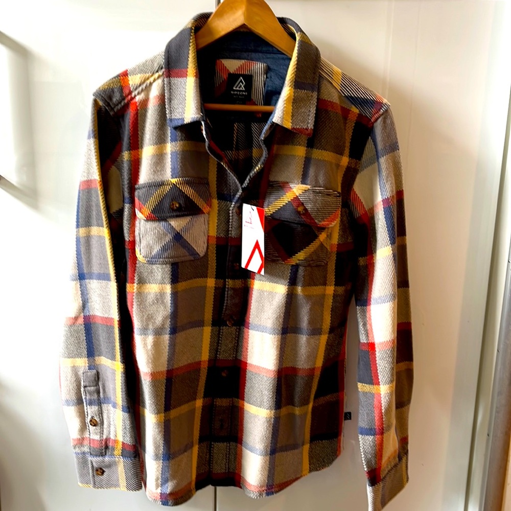 Ripzone lightweight Shacket. Men’s medium. New with tags.